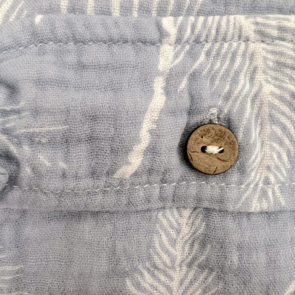 Women’s Tropical Pattern Short Sleeve Button Up - Picture 3 of 5